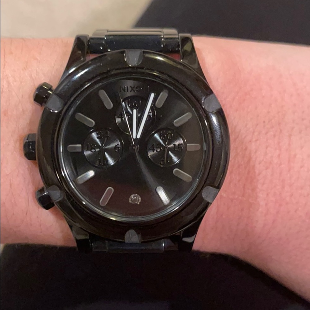 Nixon watch